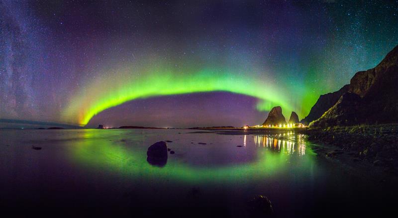 A rainbow of northern lights - Helgeland _Hans Petter Sørensen _ FarOutFocus – Visit Norway
